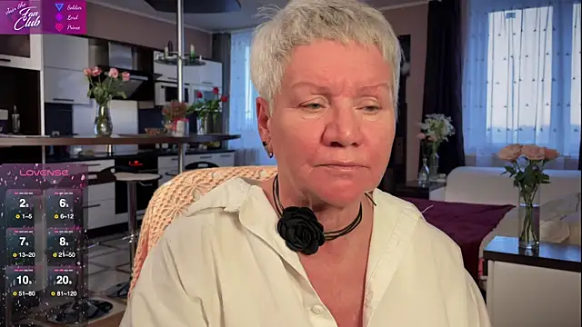 Snapshot of roxana_brooks chatting on 02.27.25 roxana brooks online show from 02.27.25