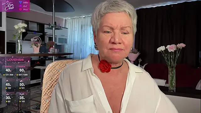 Snapshot of roxana_brooks chatting on 03.22.25 roxana brooks online show from 03.22.25