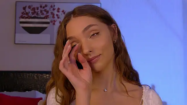 VirginieCruz online show from 03.04.25