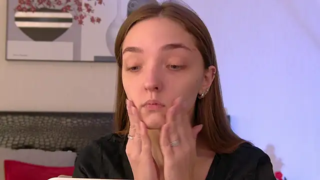 VirginieCruz online show from 03.20.25