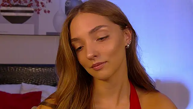 VirginieCruz online show from 10.13.25