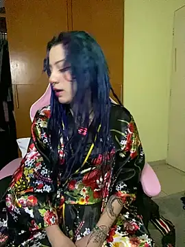 Snapshot of Lucygothic chatting on 01.22.25 Lucygothic online show from 01.22.25