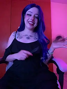 Snapshot of Lucygothic chatting on 03.23.25 Lucygothic online show from 03.23.25