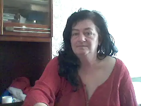 Snapshot of GypsiQueen2 chatting on 02.14.25 GypsiQueen2 online show from 02.14.25
