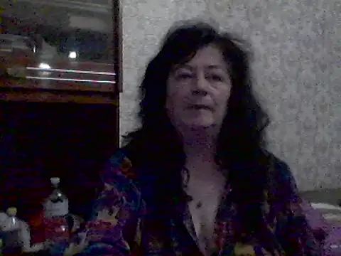 Snapshot of GypsiQueen2 chatting on 02.24.25 GypsiQueen2 online show from 02.24.25