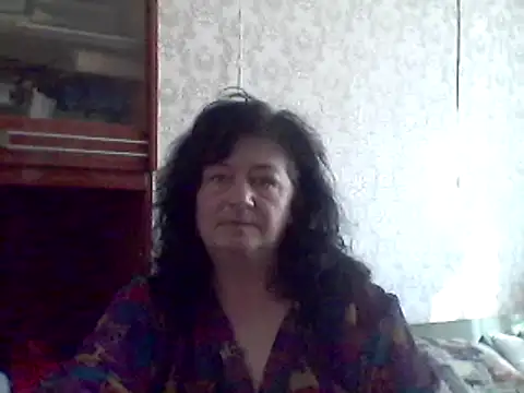 Snapshot of GypsiQueen2 chatting on 02.26.25 GypsiQueen2 online show from 02.26.25