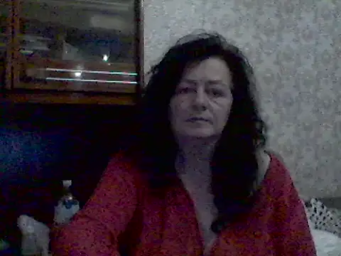 Snapshot of GypsiQueen2 chatting on 02.28.25 GypsiQueen2 online show from 02.28.25