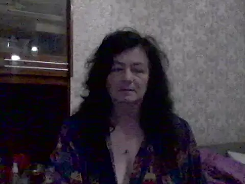Snapshot of GypsiQueen2 chatting on 03.13.25 GypsiQueen2 online show from 03.13.25