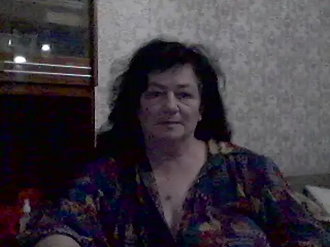 Snapshot of GypsiQueen2 chatting on 03.14.25 GypsiQueen2 online show from 03.14.25