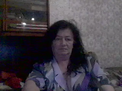Snapshot of GypsiQueen2 chatting on 03.20.25 GypsiQueen2 online show from 03.20.25