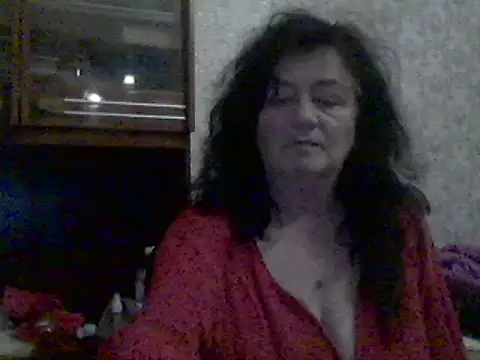 Snapshot of GypsiQueen2 chatting on 03.21.25 GypsiQueen2 online show from 03.21.25