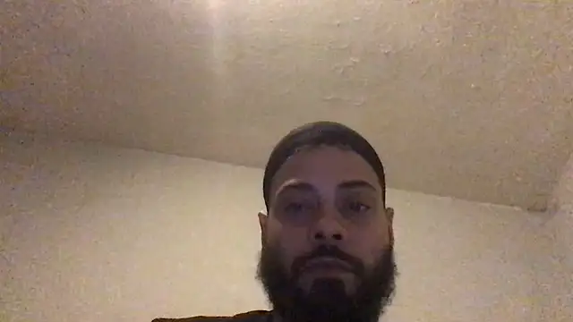 Snapshot of mondo29 chatting on 02.01.25 mondo29 online show from 02.01.25