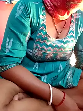 Snapshot of Bengali-boudi chatting on 01.01.25 Bengali-boudi online show from 01.01.25