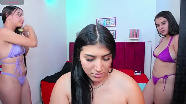 Snapshot of Afrodita-hott chatting on 02.03.25 Afrodita-hott online show from 02.03.25