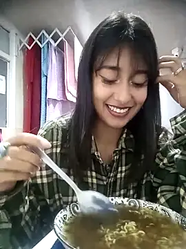 Snapshot of Scarlet_wd18 chatting on 03.11.25 Scarlet wd18 online show from 03.11.25