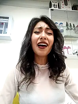 Snapshot of Scarlet_wd18 chatting on 03.18.25 Scarlet wd18 online show from 03.18.25