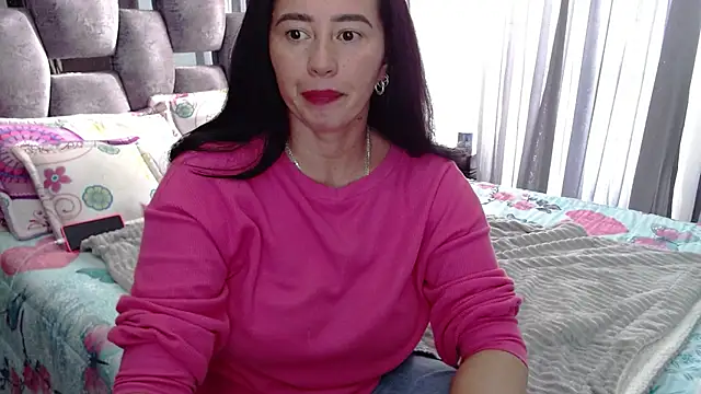 sara hott 1 online show from 11.07.25