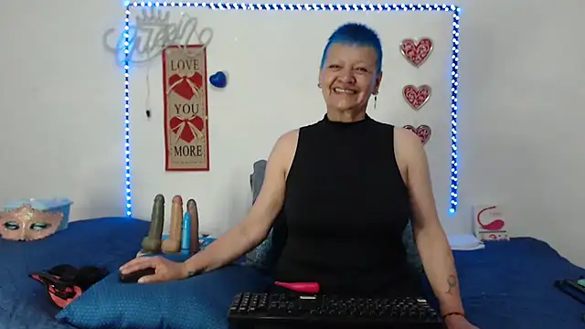 Snapshot of loquitaqueen011 chatting on 03.07.25 loquitaqueen011 online show from 03.07.25