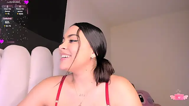 Snapshot of nahla_jameel chatting on 01.21.25 nahla jameel online show from 01.21.25