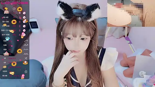 Snapshot of TUTU-new chatting on 03.14.25 TUTU-new online show from 03.14.25