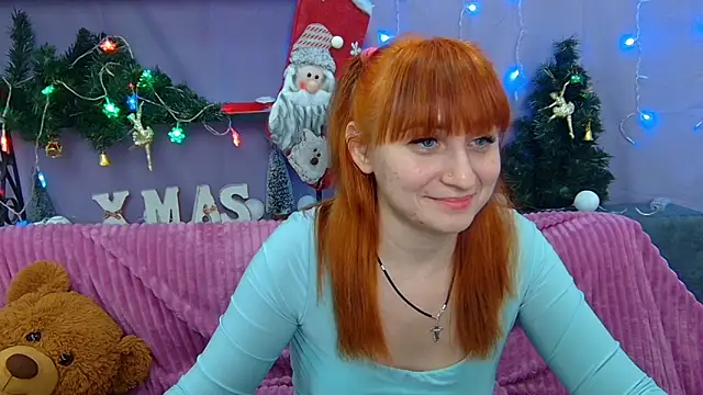 Snapshot of NinaFlawlees chatting on 12.27.24 NinaFlawlees online show from 12.27.24