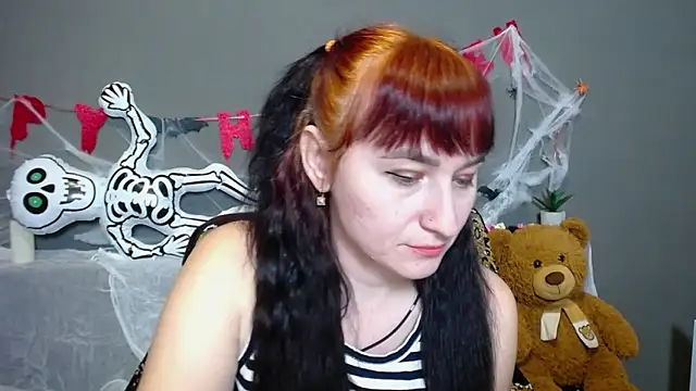 Snapshot of NinaFlawlees chatting on 11.01.25 NinaFlawlees online show from 11.01.25