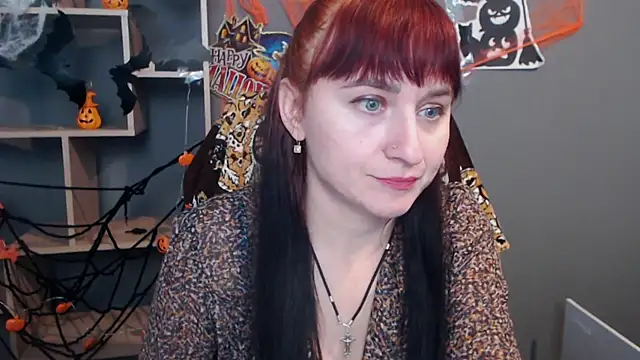 Snapshot of NinaFlawlees chatting on 11.03.25 NinaFlawlees online show from 11.03.25