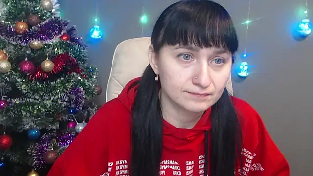 Snapshot of NinaFlawlees chatting on 12.05.25 NinaFlawlees online show from 12.05.25