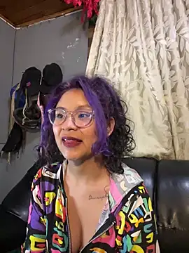 Hathorlove online show from 02.12.25