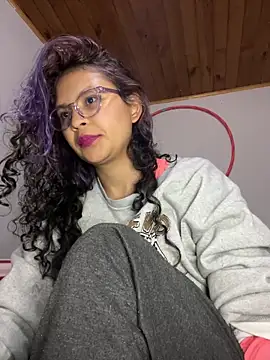 Hathorlove online show from 03.06.25