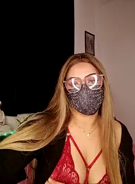 Snapshot of Bayan-Queen chatting on 03.11.25 Bayan-Queen online show from 03.11.25