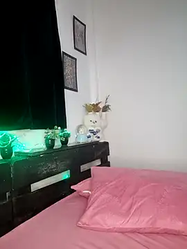 Snapshot of Bayan-Queen chatting on 03.13.25 Bayan-Queen online show from 03.13.25