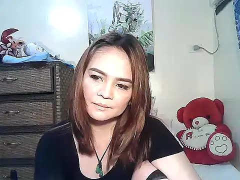 Kisses-13 online show from 11.29.25