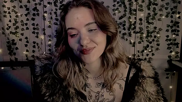 Snapshot of risha_laas chatting on 02.08.25 risha laas online show from 02.08.25