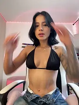 Ale Lewis online show from 02.19.25