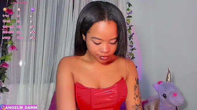 Snapshot of Mia_damm chatting on 03.23.25 Mia damm online show from 03.23.25