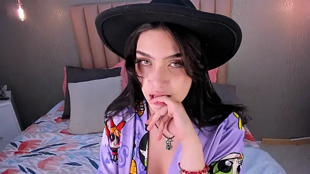 Alexa Thaylor  online show from 01.21.25