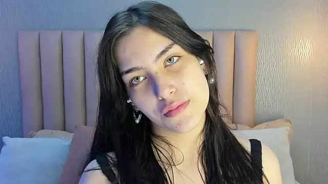 Alexa Thaylor  online show from 09.27.25