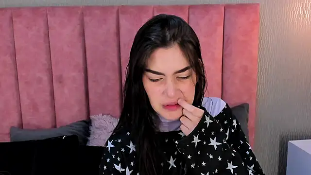 Alexa Thaylor  online show from 11.19.25