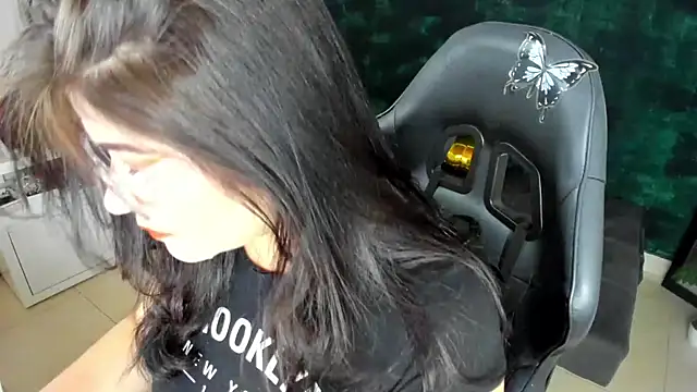 BellaFlaming online show from 01.31.25