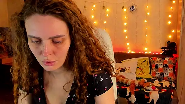 Snapshot of mia_grantes chatting on 12.24.24 mia grantes online show from 12.24.24