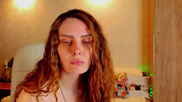 Snapshot of mia_grantes chatting on 02.23.25 mia grantes online show from 02.23.25