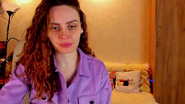 Snapshot of mia_grantes chatting on 03.05.25 mia grantes online show from 03.05.25