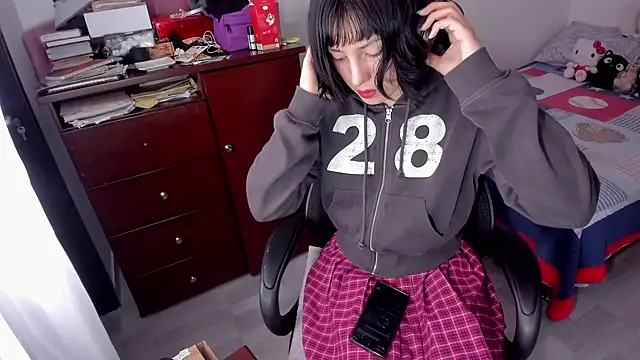 Snapshot of Room312_ chatting on 12.02.24 Room312 online show from 12.02.24