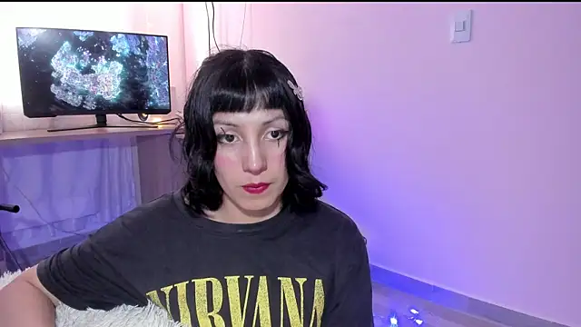 Snapshot of Room312_ chatting on 12.22.24 Room312 online show from 12.22.24