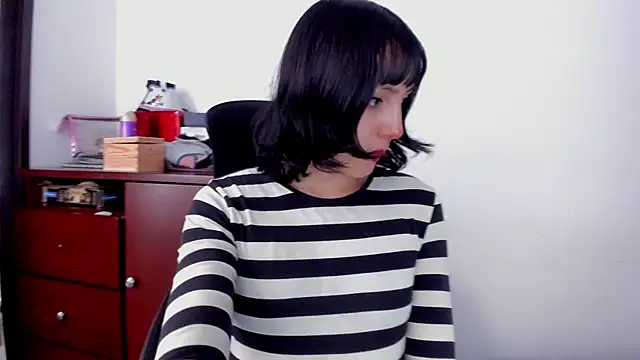 Snapshot of Room312_ chatting on 01.26.25 Room312 online show from 01.26.25