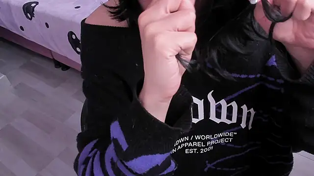 Snapshot of Room312_ chatting on 03.07.25 Room312 online show from 03.07.25