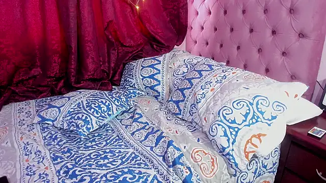 Snapshot of Room312_ chatting on 10.31.25 Room312 online show from 10.31.25