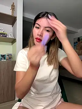 Your Honeey online show from 10.21.25