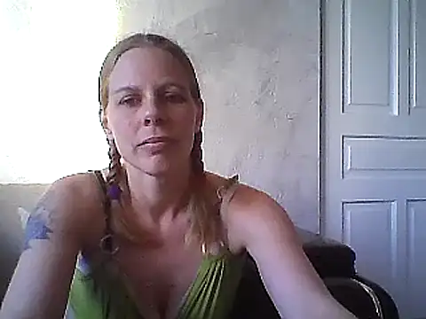 Snapshot of WildScorpio86 chatting on 03.02.25 WildScorpio86 online show from 03.02.25